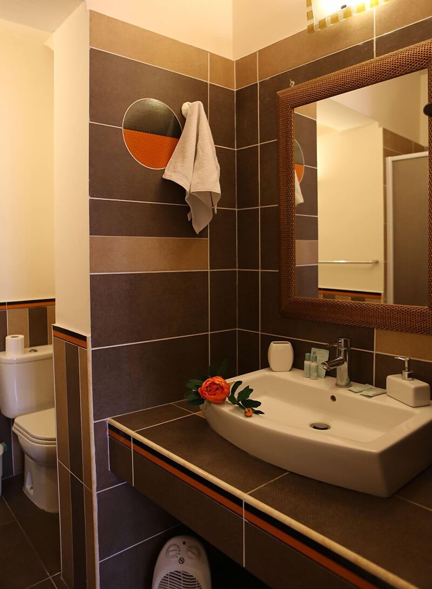 Le 3 B Bed & Breakfast Katanya Dış mekan fotoğraf